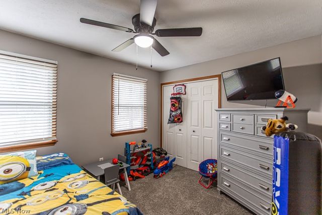 2218 Crestmont Drive, Girard, OH 44420