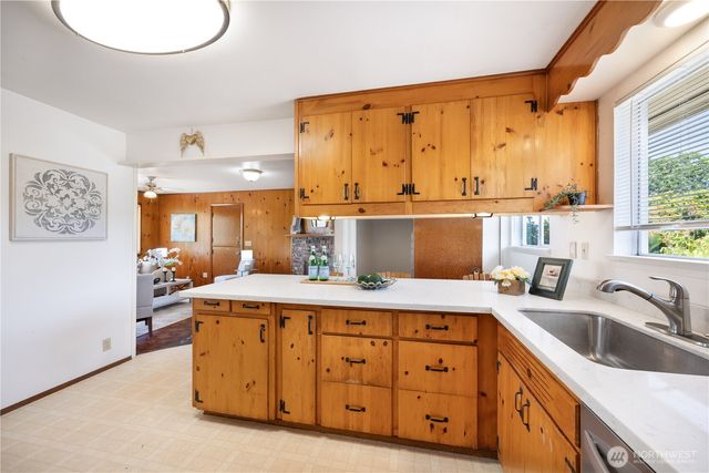 4333 123rd Avenue SE, Bellevue, WA 98006