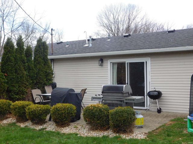 8301 W Colony Drive, Yorktown, IN 47396