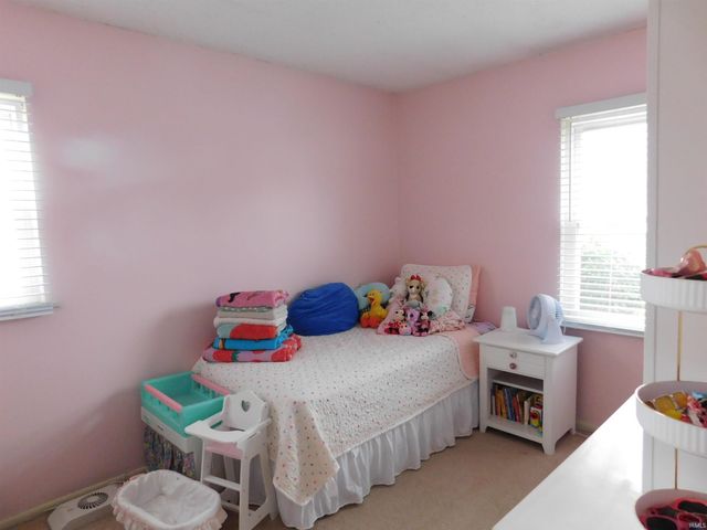 8301 W Colony Drive, Yorktown, IN 47396