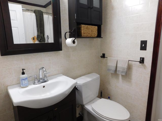 8301 W Colony Drive, Yorktown, IN 47396