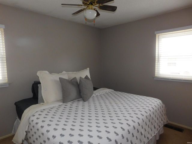 8301 W Colony Drive, Yorktown, IN 47396