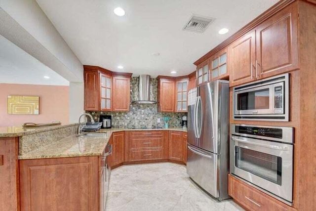 168 SE 31ST Avenue, Boynton Beach, FL 33435