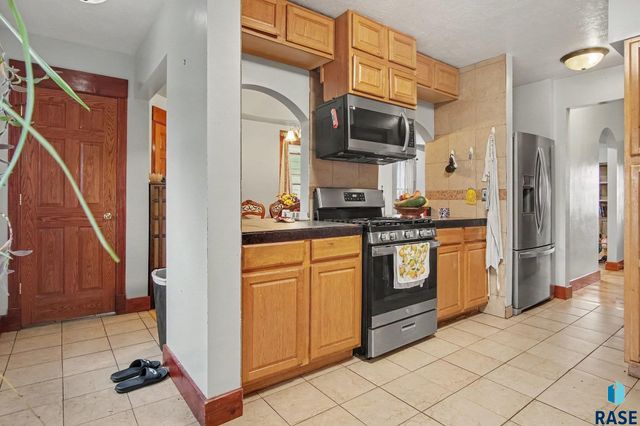 207 S Summit Ave Avenue, Sioux Falls, SD 57104