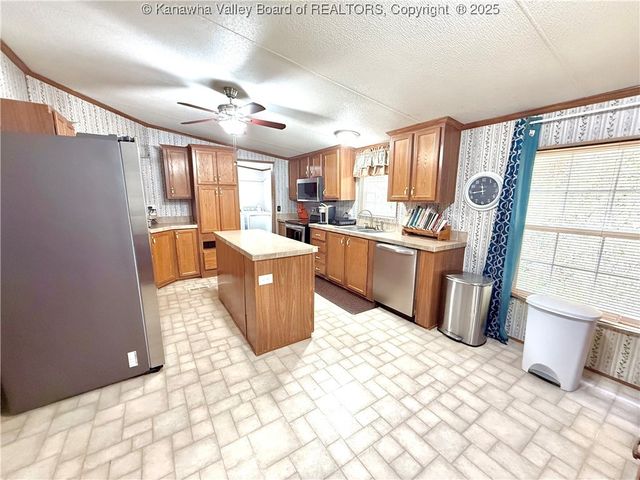 118 Gil Drive, Charleston, WV 25312