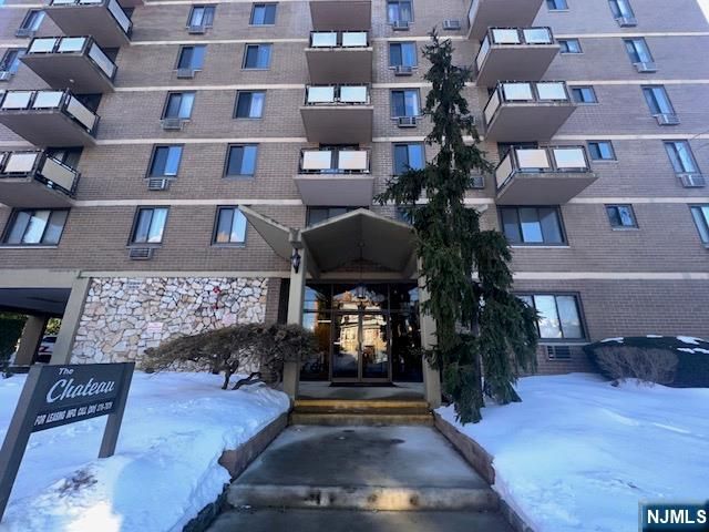 25 Zabriskie Street 3F, Hackensack, NJ 07601