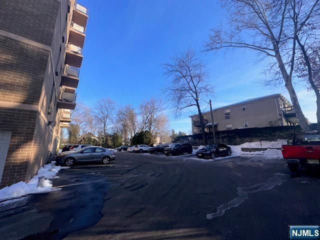 25 Zabriskie Street 3F, Hackensack, NJ 07601