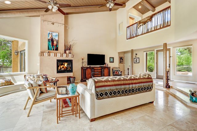 119 Rail Car Road, Corrales, NM 87048