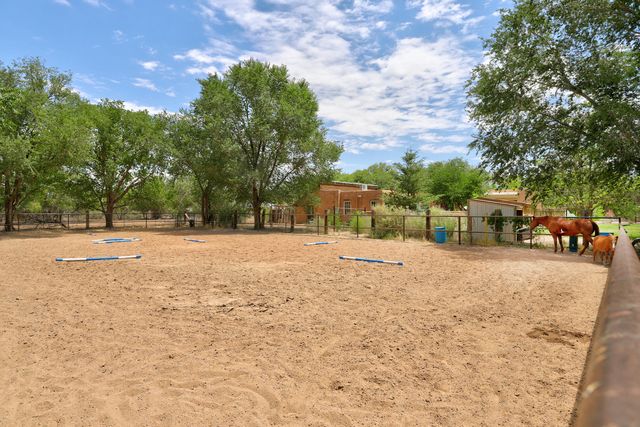 119 Rail Car Road, Corrales, NM 87048