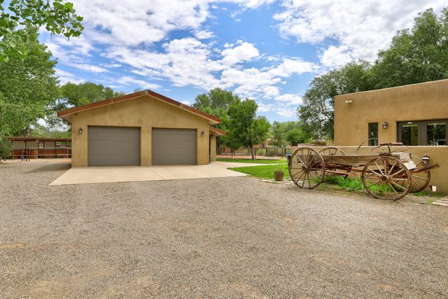 119 Rail Car Road, Corrales, NM 87048