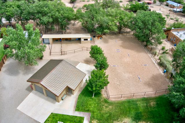 119 Rail Car Road, Corrales, NM 87048