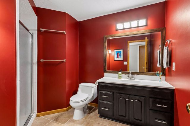 1417 Mcknight Circle, Victoria, MN 55386