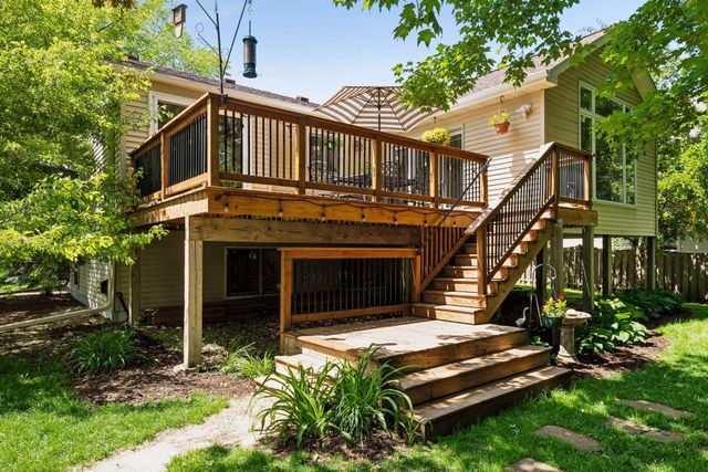 1417 Mcknight Circle, Victoria, MN 55386