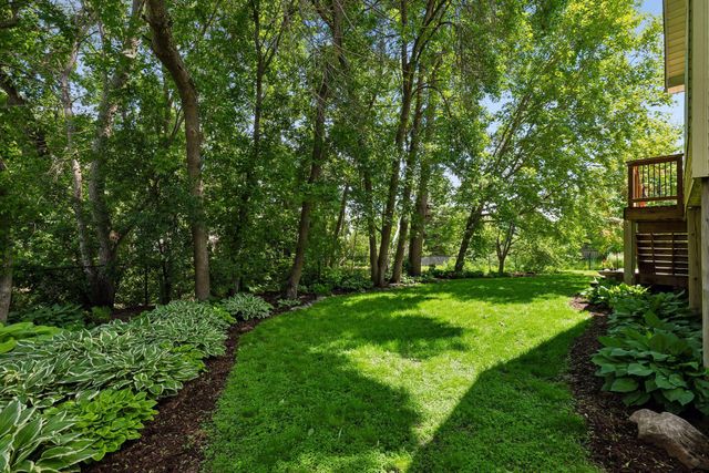 1417 Mcknight Circle, Victoria, MN 55386