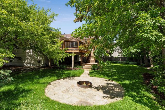 1417 Mcknight Circle, Victoria, MN 55386