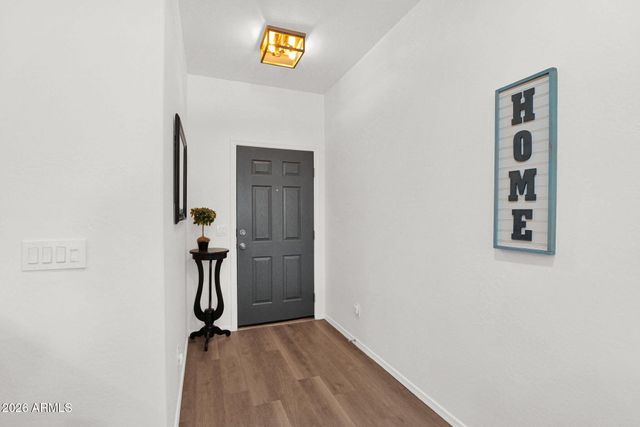 7043 W MCMAHON Way, Peoria, AZ 85345