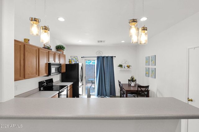 7043 W MCMAHON Way, Peoria, AZ 85345