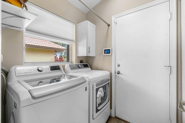 6141 Hook Lane, Boynton Beach, FL 33437