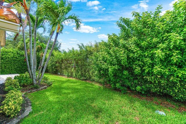 6141 Hook Lane, Boynton Beach, FL 33437