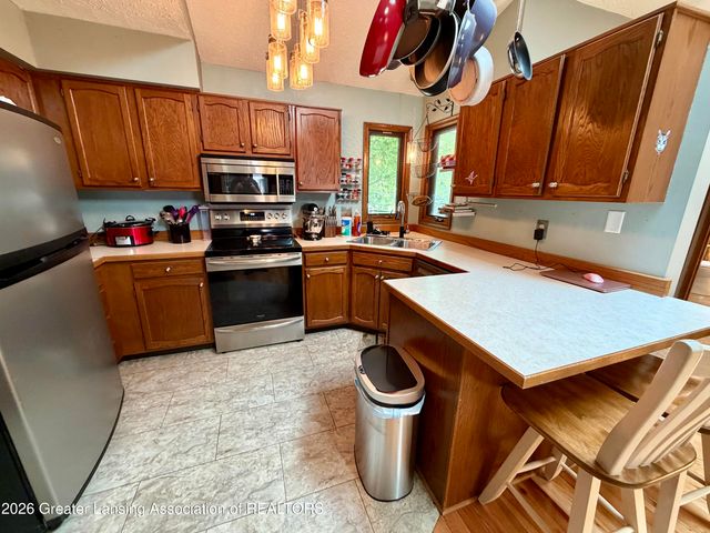 1933 Fairmont Street, Lansing, MI 48911