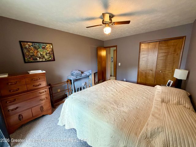 1933 Fairmont Street, Lansing, MI 48911