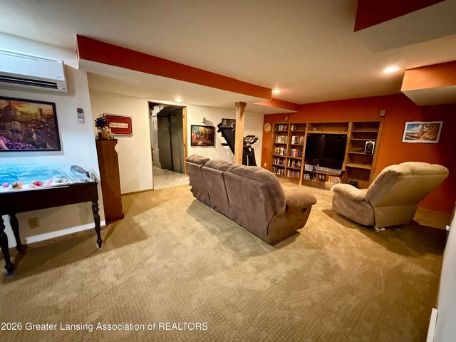 1933 Fairmont Street, Lansing, MI 48911