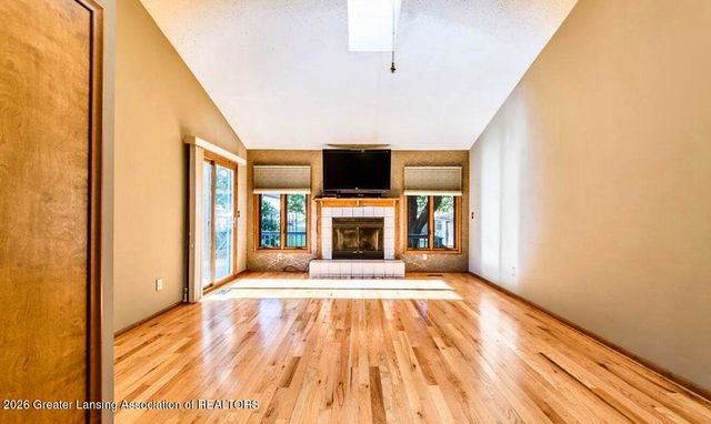 1933 Fairmont Street, Lansing, MI 48911