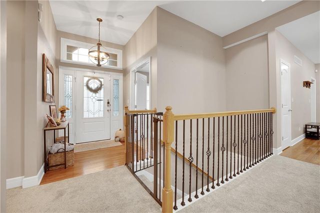 211 Westgate Circle, Warrensburg, MO 64093