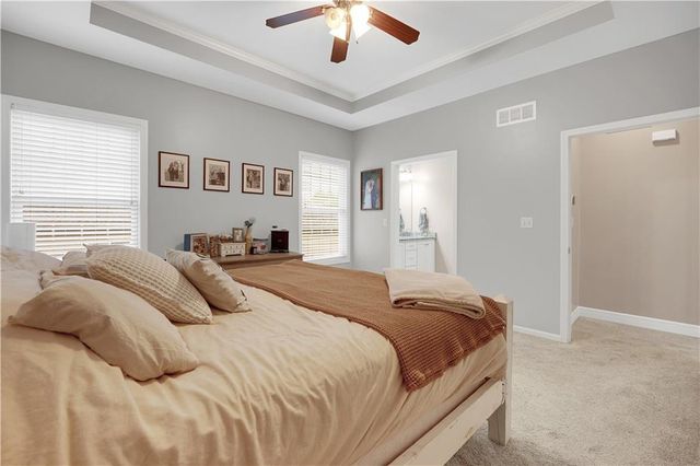 211 Westgate Circle, Warrensburg, MO 64093