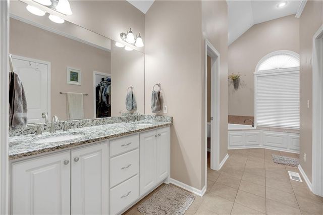 211 Westgate Circle, Warrensburg, MO 64093