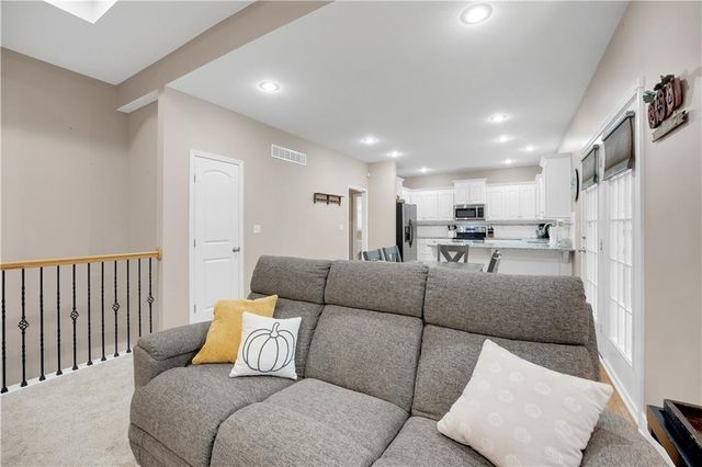 211 Westgate Circle, Warrensburg, MO 64093