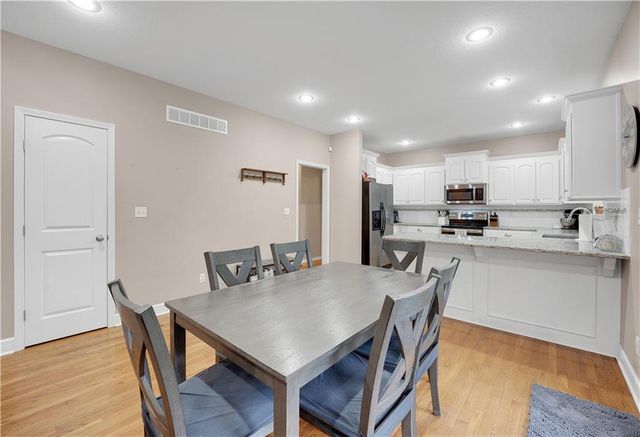 211 Westgate Circle, Warrensburg, MO 64093