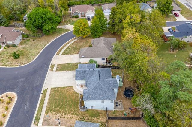 211 Westgate Circle, Warrensburg, MO 64093