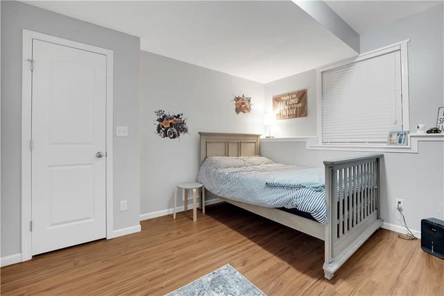 211 Westgate Circle, Warrensburg, MO 64093