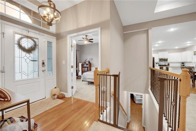 211 Westgate Circle, Warrensburg, MO 64093