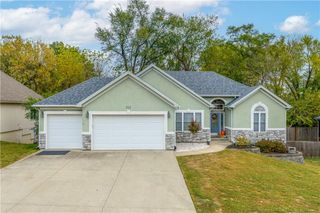 211 Westgate Circle, Warrensburg, MO 64093