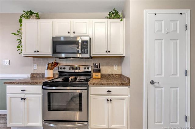 5744 Azure Drive, Hope Mills, NC 28348