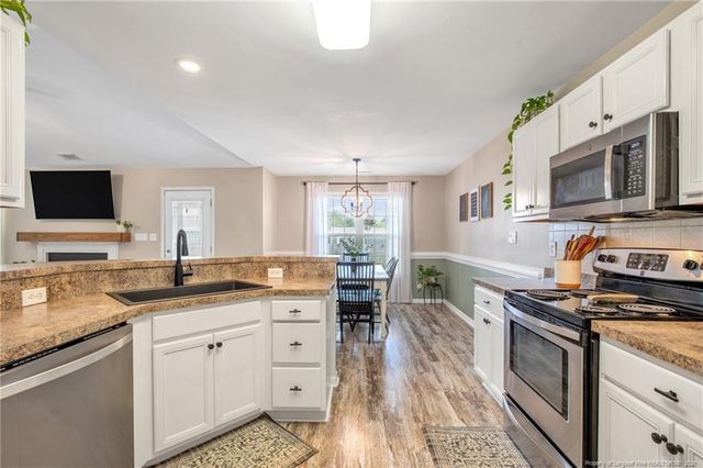5744 Azure Drive, Hope Mills, NC 28348