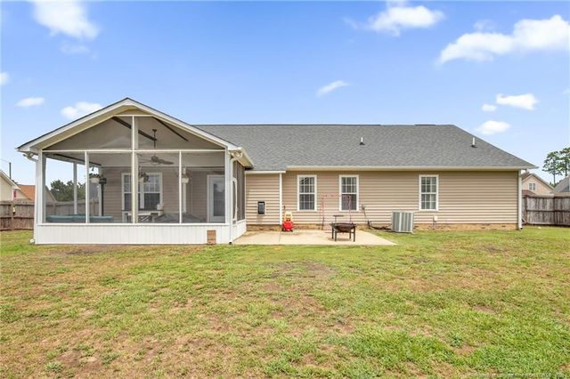 5744 Azure Drive, Hope Mills, NC 28348