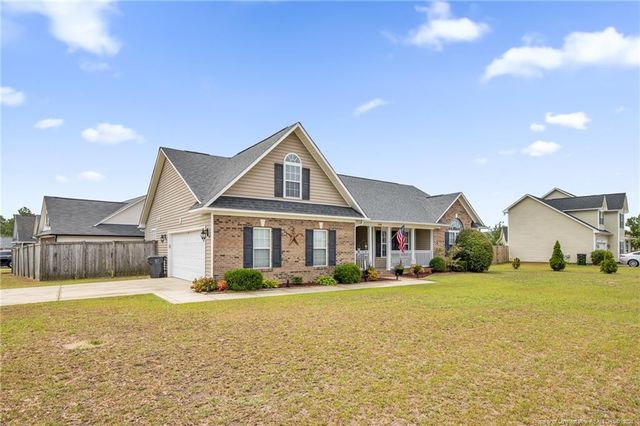 5744 Azure Drive, Hope Mills, NC 28348