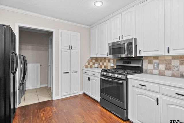 3217 Libbie St, Tyler, TX 75707