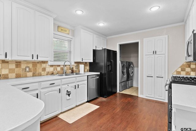 3217 Libbie St, Tyler, TX 75707