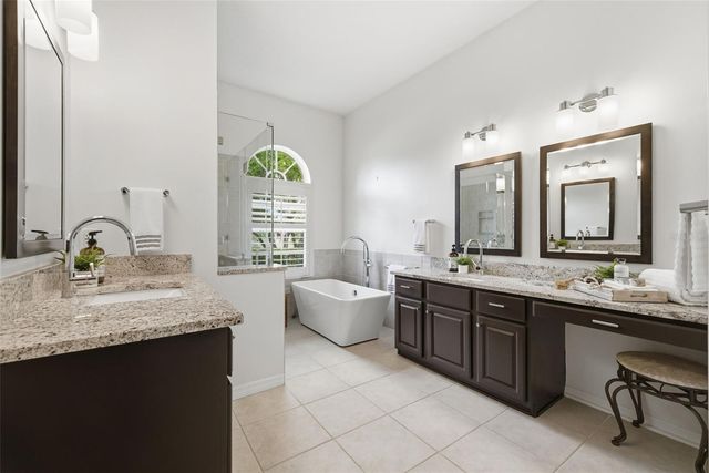 11902 WANDSWORTH DRIVE, Tampa, FL 33626