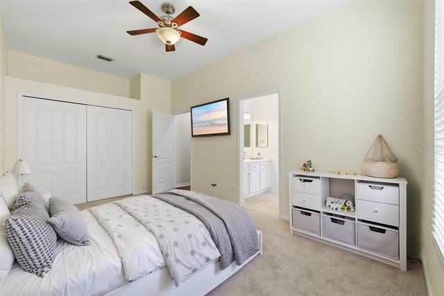 11902 WANDSWORTH DRIVE, Tampa, FL 33626