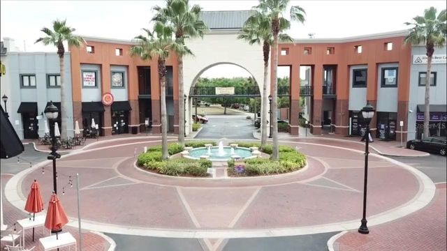 11902 WANDSWORTH DRIVE, Tampa, FL 33626