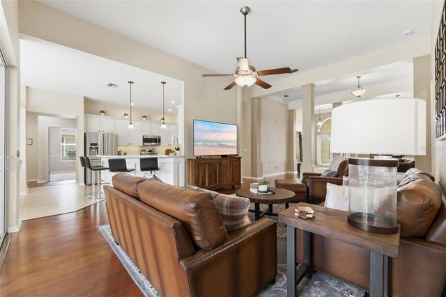 11902 WANDSWORTH DRIVE, Tampa, FL 33626