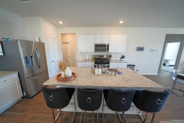 6611 Copper King, San Antonio, TX 78252