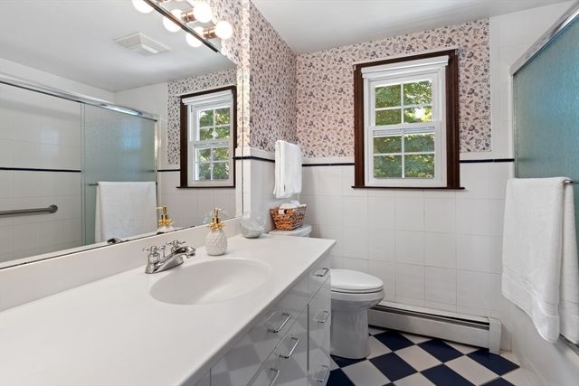 28 Pine Street, South Hadley, MA 01075