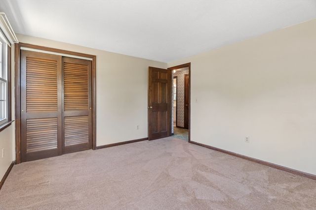 28 Pine Street, South Hadley, MA 01075
