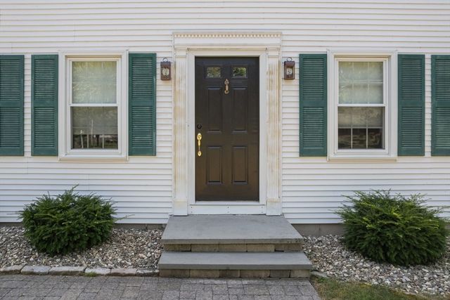 28 Pine Street, South Hadley, MA 01075